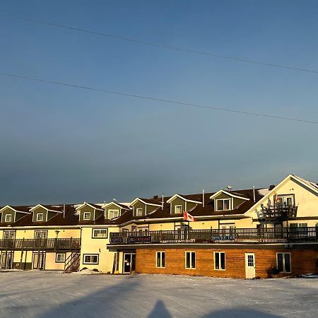 North Adventure Inn Cochrane Dış mekan fotoğraf
