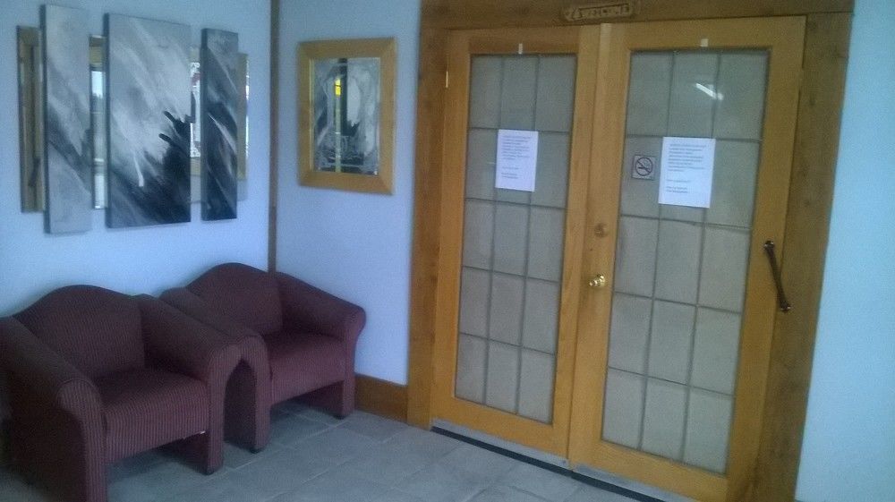 North Adventure Inn Cochrane Dış mekan fotoğraf
